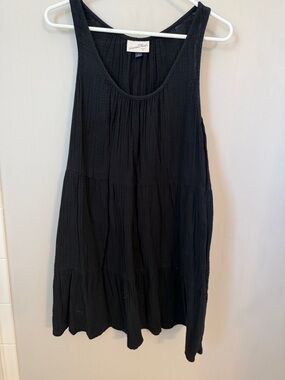 Universal Thread Black Sleeveless Tiered Tank